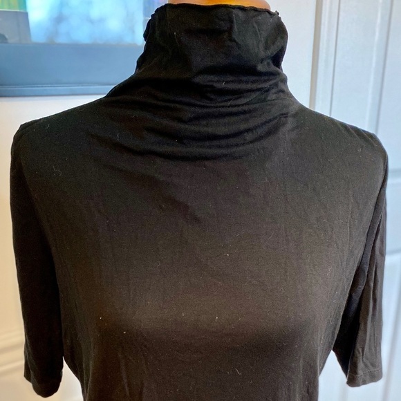 Semantiks Black Half Sleeve Turtleneck, Large - Picture 1 of 5